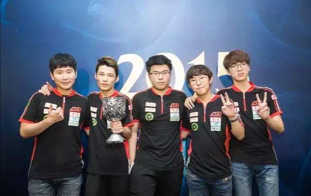 个男子20 个男子20